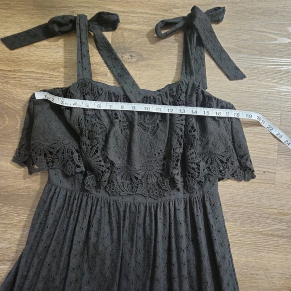 Antonio Melani Black eyelet Dress Midi NWT sz 8 - Picture 9 of 15